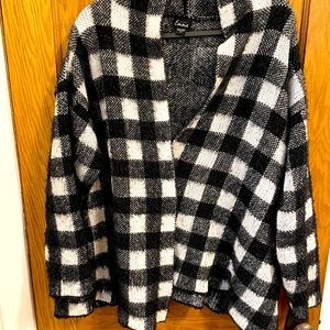Women’s 2X Fuzzy Plaid Cardigan